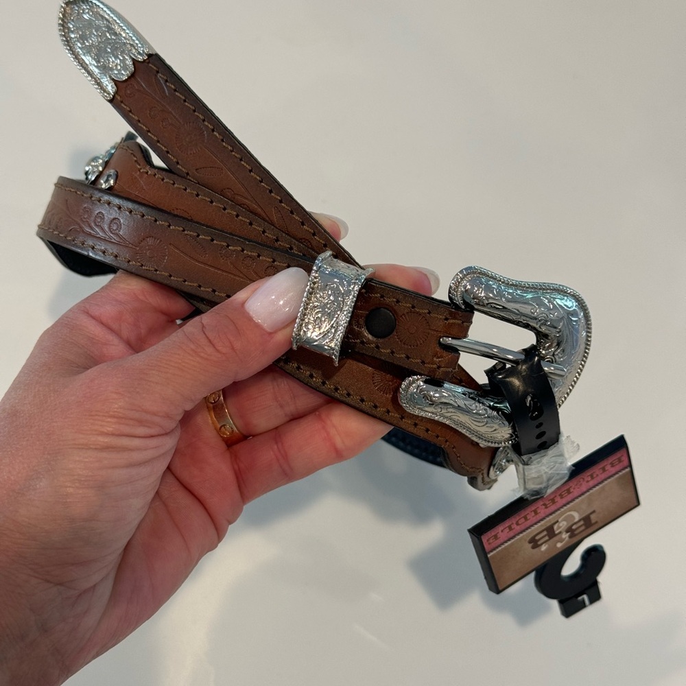 Bit & Bridle brown belt with silver hardware